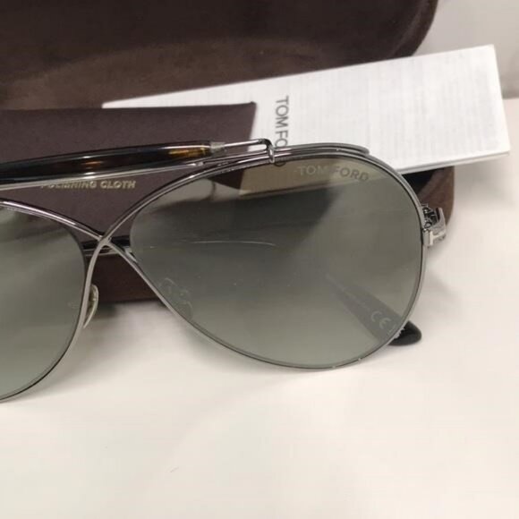 Tom Ford TF818 08G Holden Aviator Sunglasses Gunmetal Brown Gradient Mirror 60mm - Picture 9 of 11